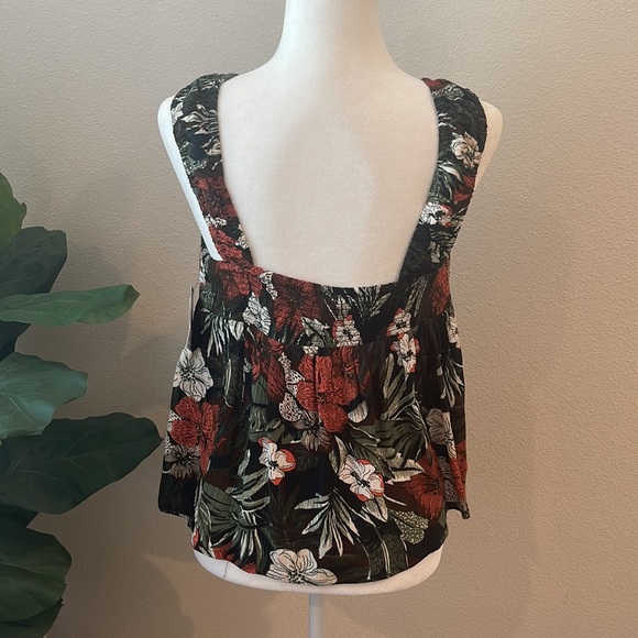 VOLCOM Tank Top - Picture 2 of 6